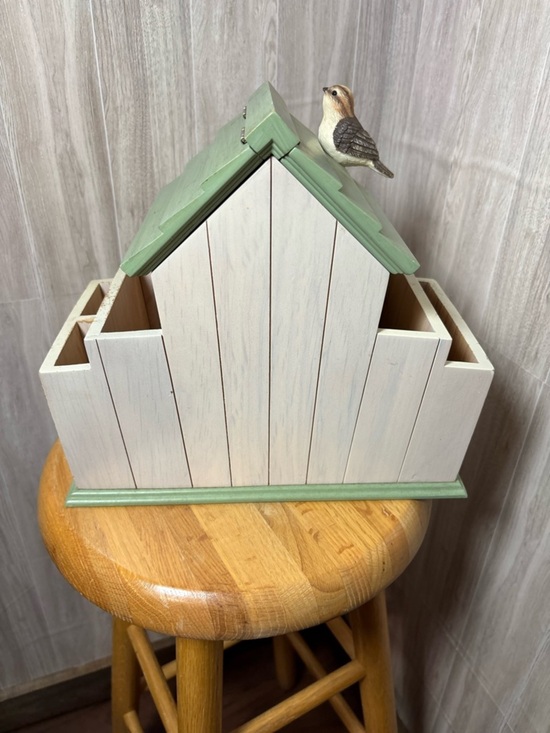 Pfaltzgraff Naturewood Birdhouse - Etsy Pfaltzgraff Sage Green and Cream Birdhouse Storage Organizer with Perched Bird